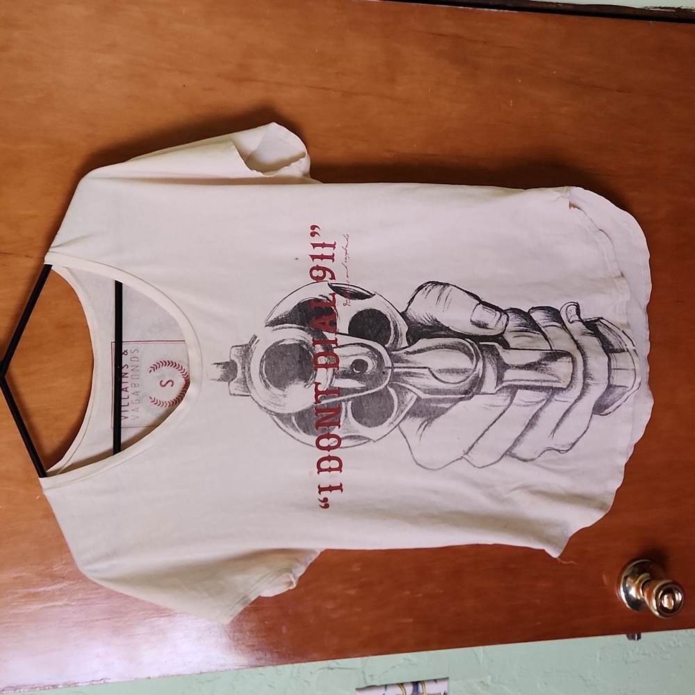 Villains&Vagabonds-Small (oversized),scoop neck,relaxed  I DON'T DIAL 911 tee